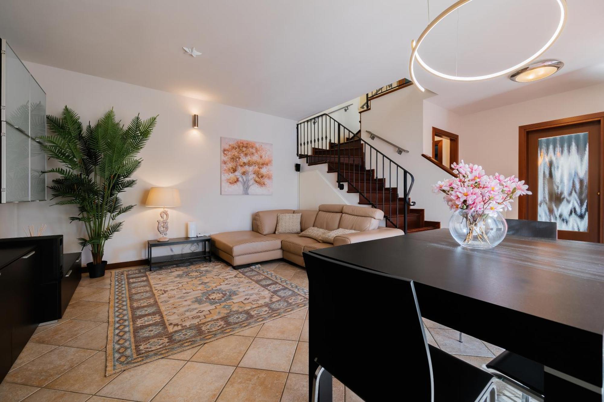 Casa Di Iaio - 90 M2 Apt With Free Wi-Fi, Netflix, Home Cinema & Parking Gorizia Exterior photo